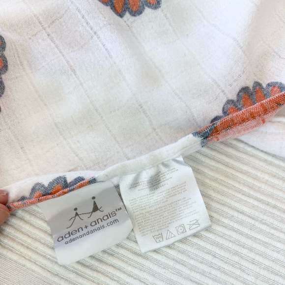 Aden & Anais Bamboo 2-Pack Swaddle Blankets - Picture 6 of 14